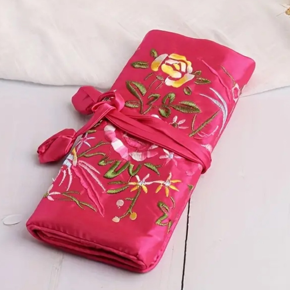 Embroidered jewelry bag